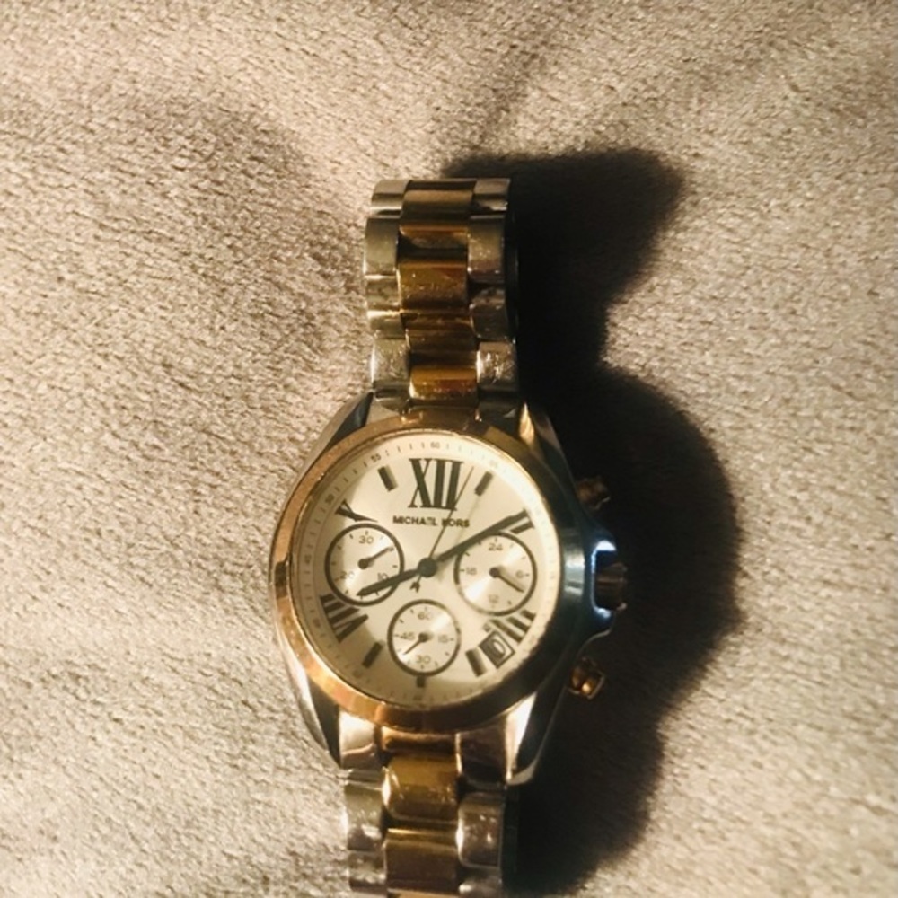 Michael Kors Two Tone Silver & Gold Bradshaw Chronograph Watch MK5912 - Picture 8 of 8